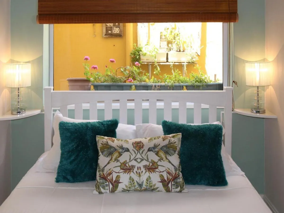 Bed & Breakfast Dolphin Inn Guesthouse Cape Town