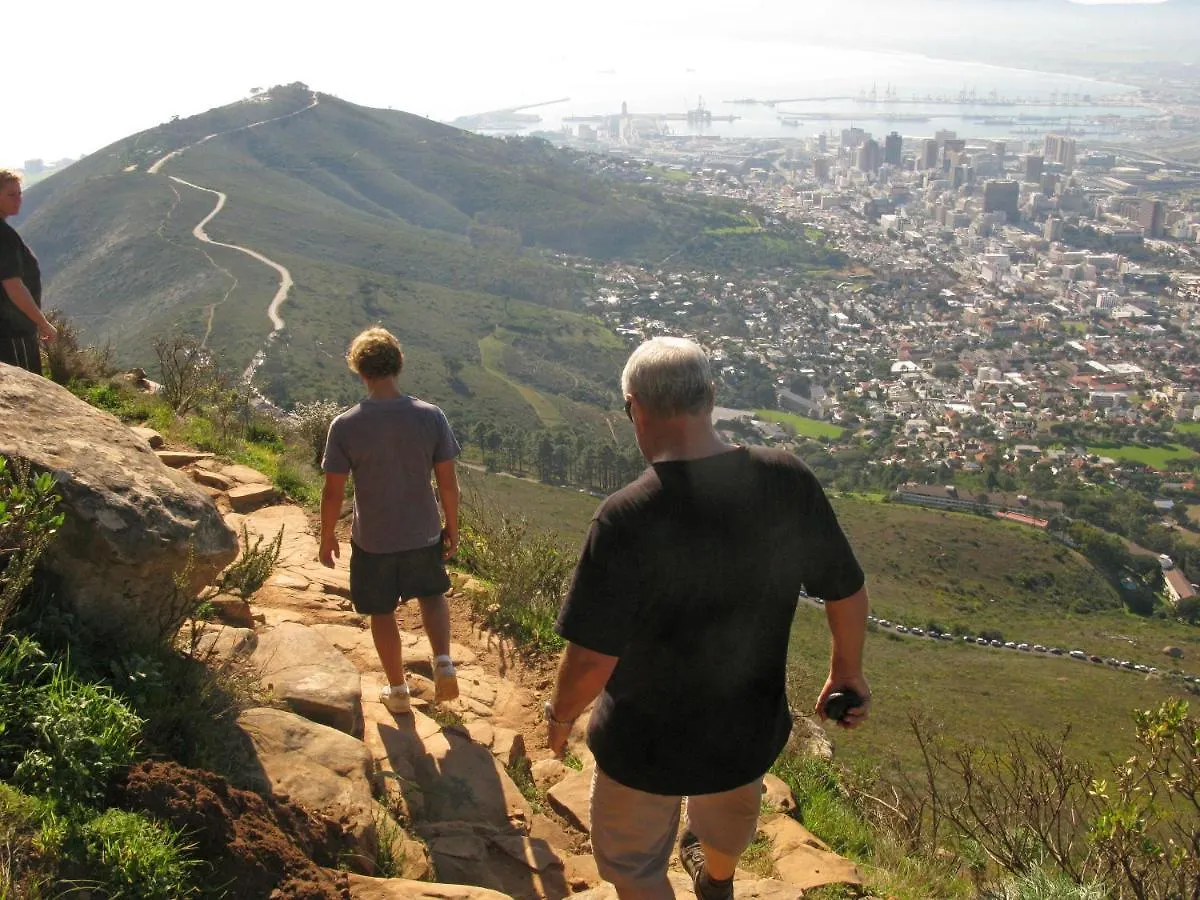 *** Bed & Breakfast Dolphin Inn Guesthouse Cape Town South Africa