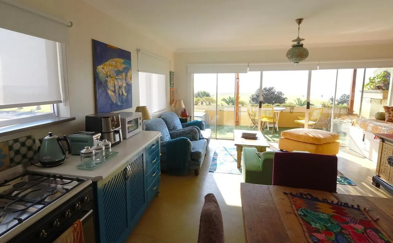 *** Oda ve Kahvaltı Dolphin Inn Guesthouse Cape Town Güney Afrika