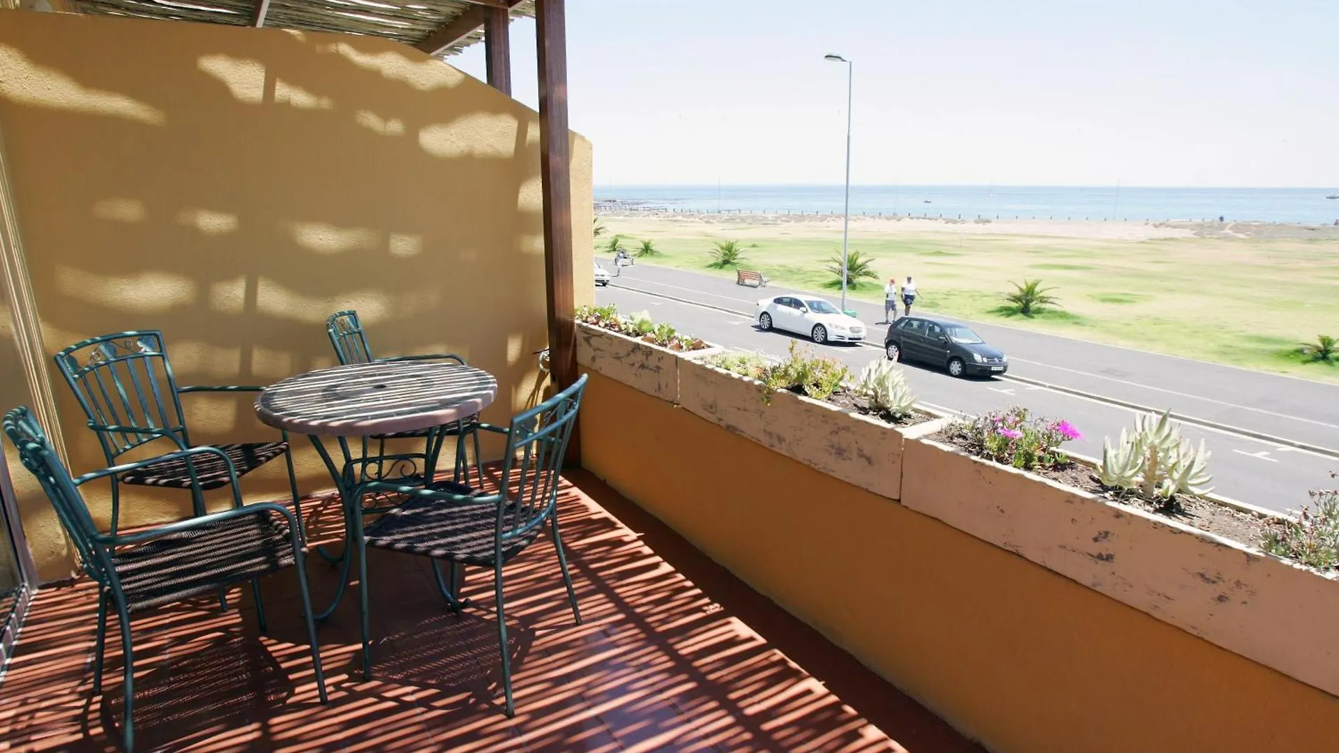 Dolphin Inn Guesthouse Cape Town 3*,