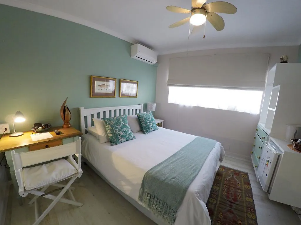 Bed & Breakfast Dolphin Inn Guesthouse Cape Town