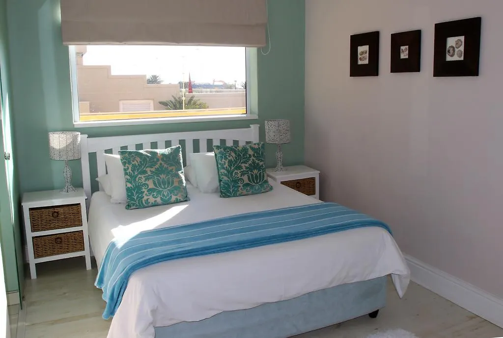 *** Bed & Breakfast Dolphin Inn Guesthouse Cape Town South Africa